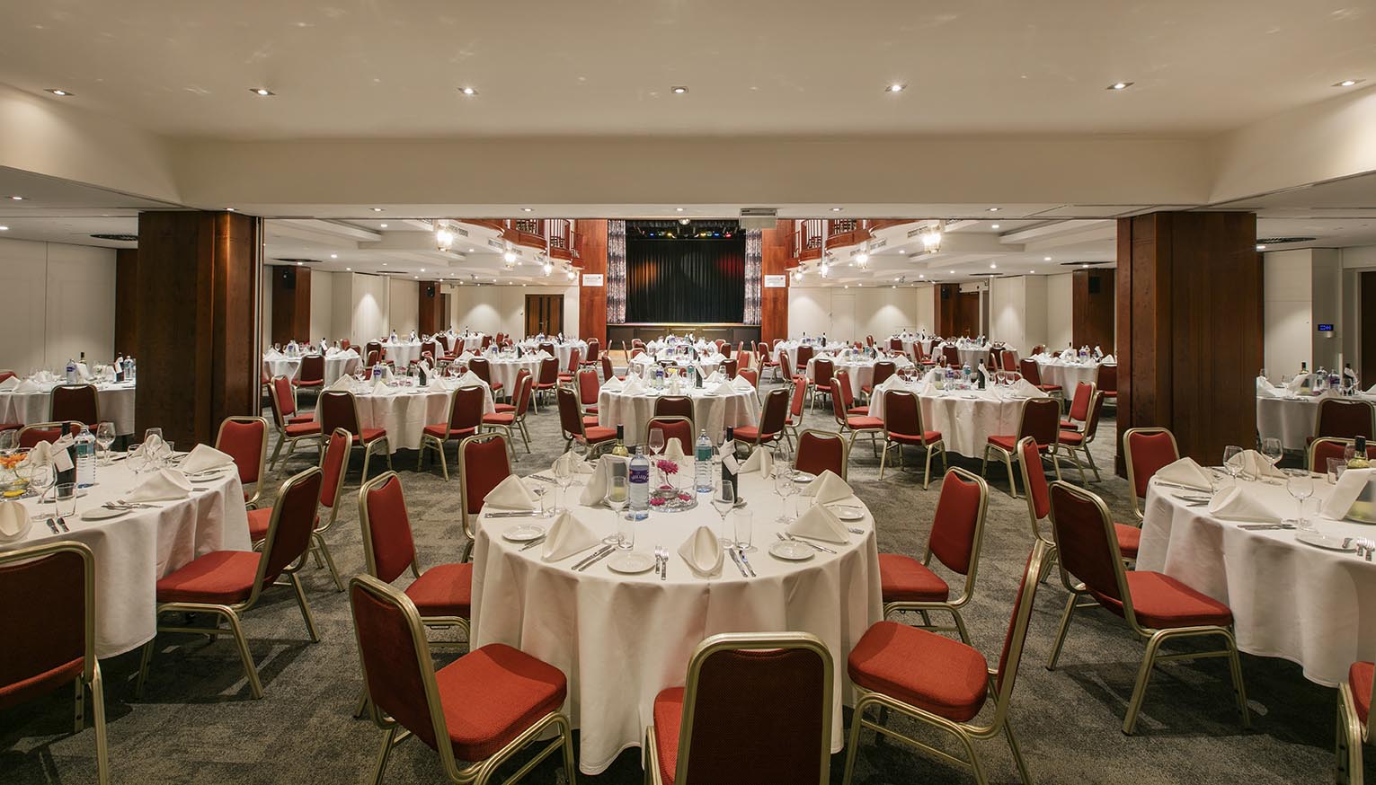 07-arcotel-ballsaal-bankett2