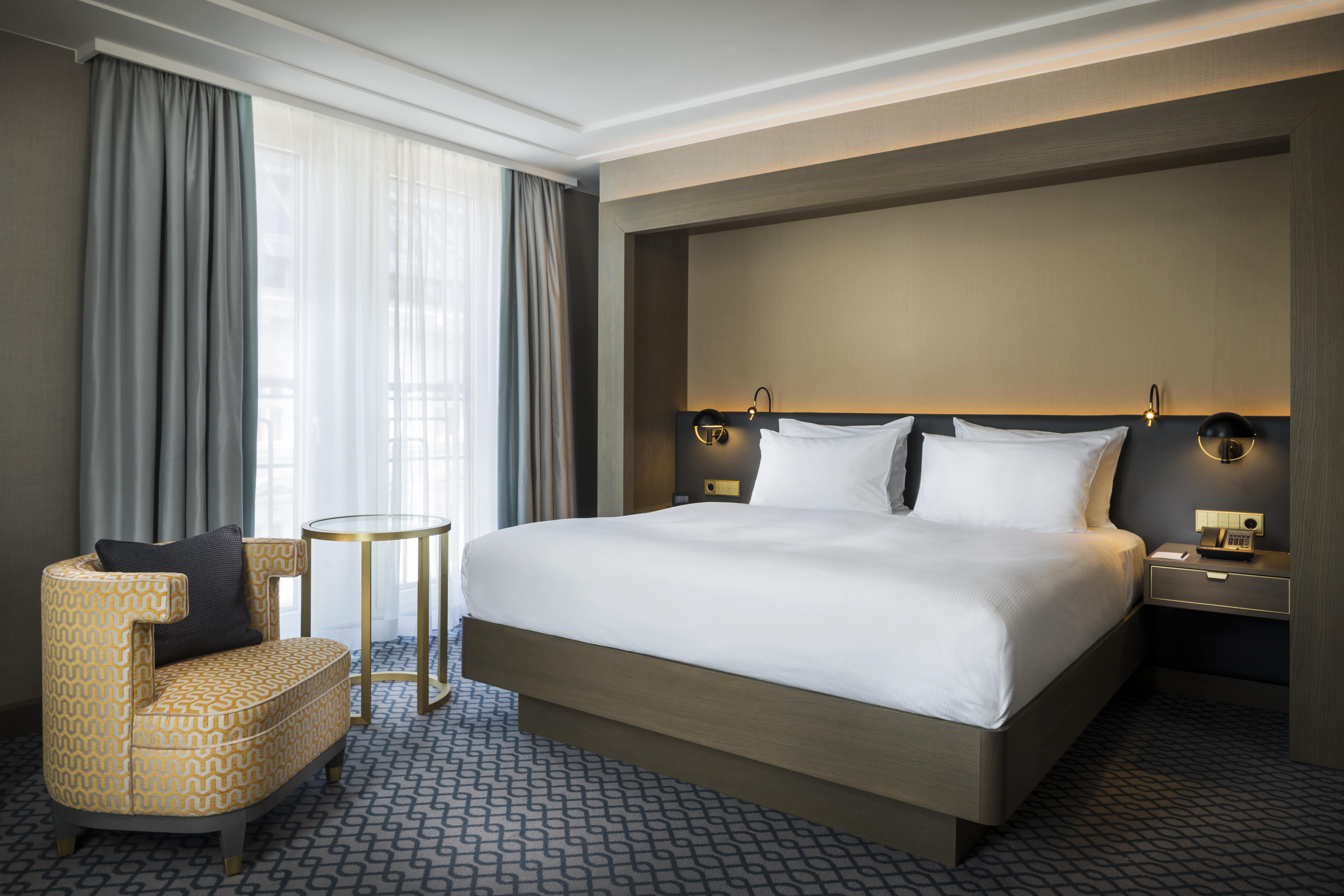 04-hilton-vienna-plaza-room1