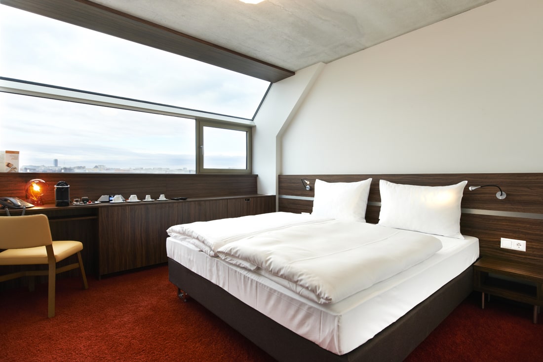 03-simms-vienna-room