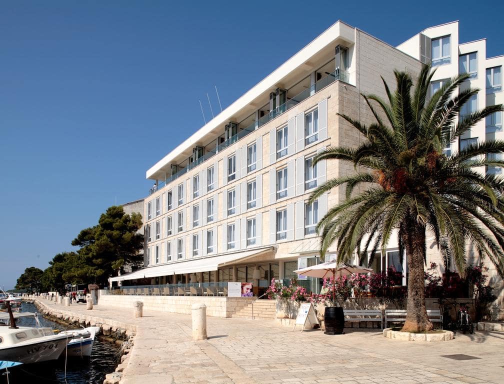 adriana-hvar-spa-hotel-30664570