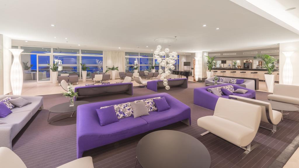 amfora-hvar-grand-beach-resort-132185944