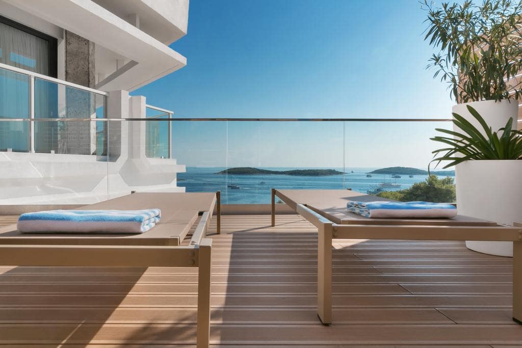 amfora-hvar-grand-beach-resort-171185056