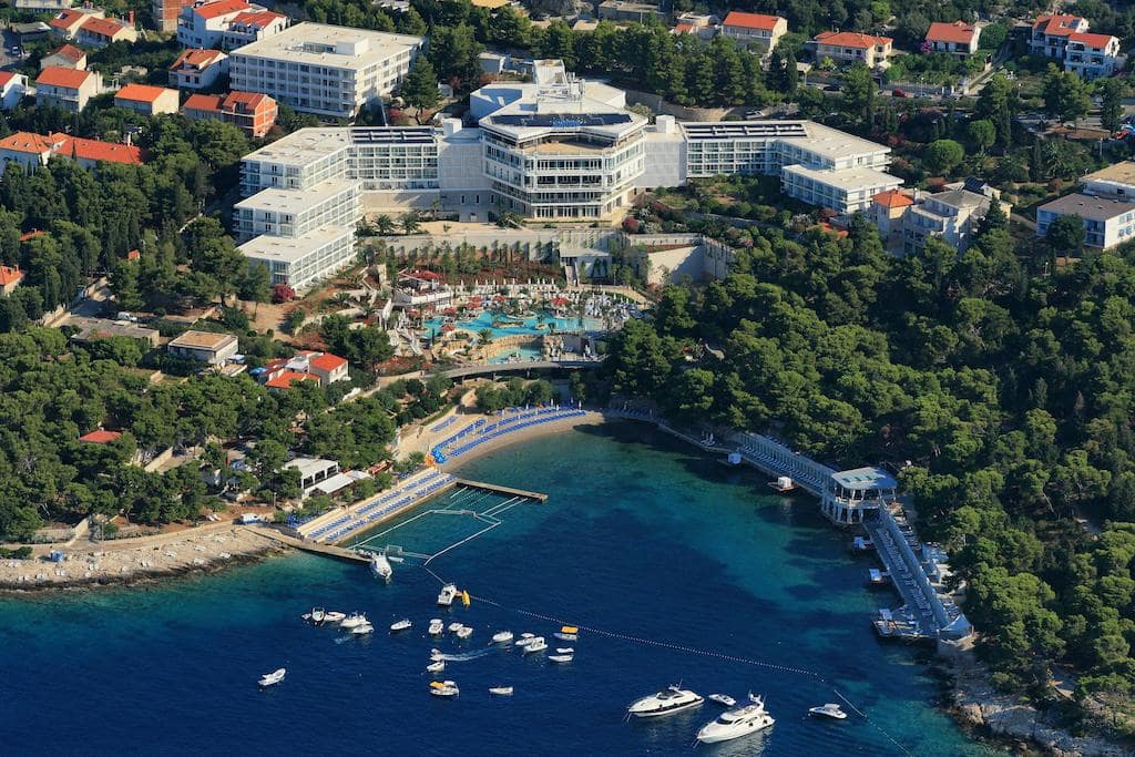 amfora-hvar-grand-beach-resort-25946074