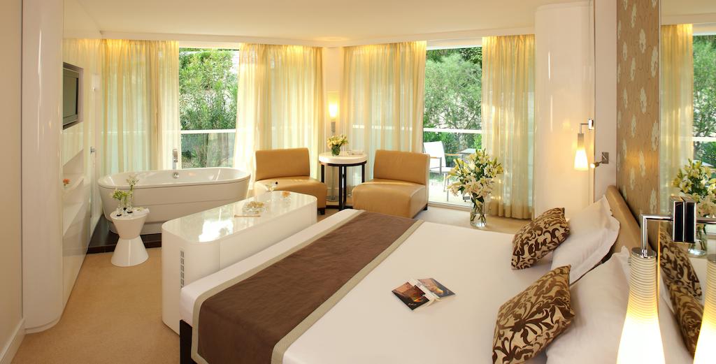 amfora-hvar-grand-beach-resort-30663503