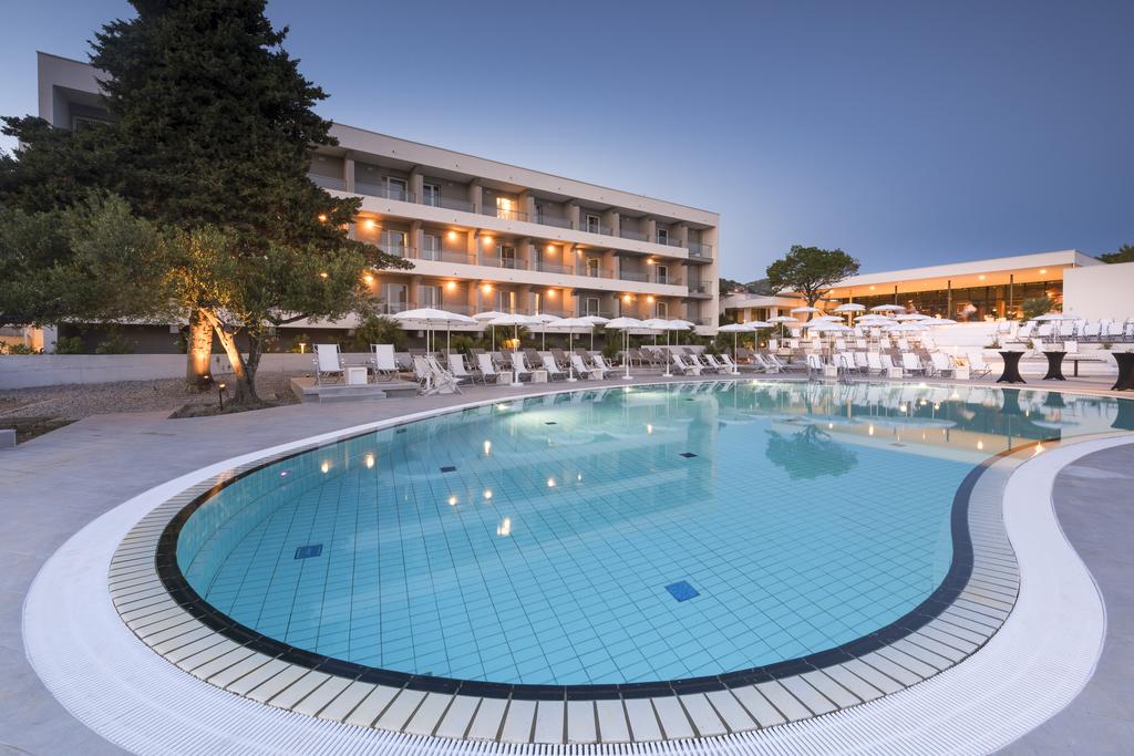 pharos-hvar-bayhill-hotel-71187295