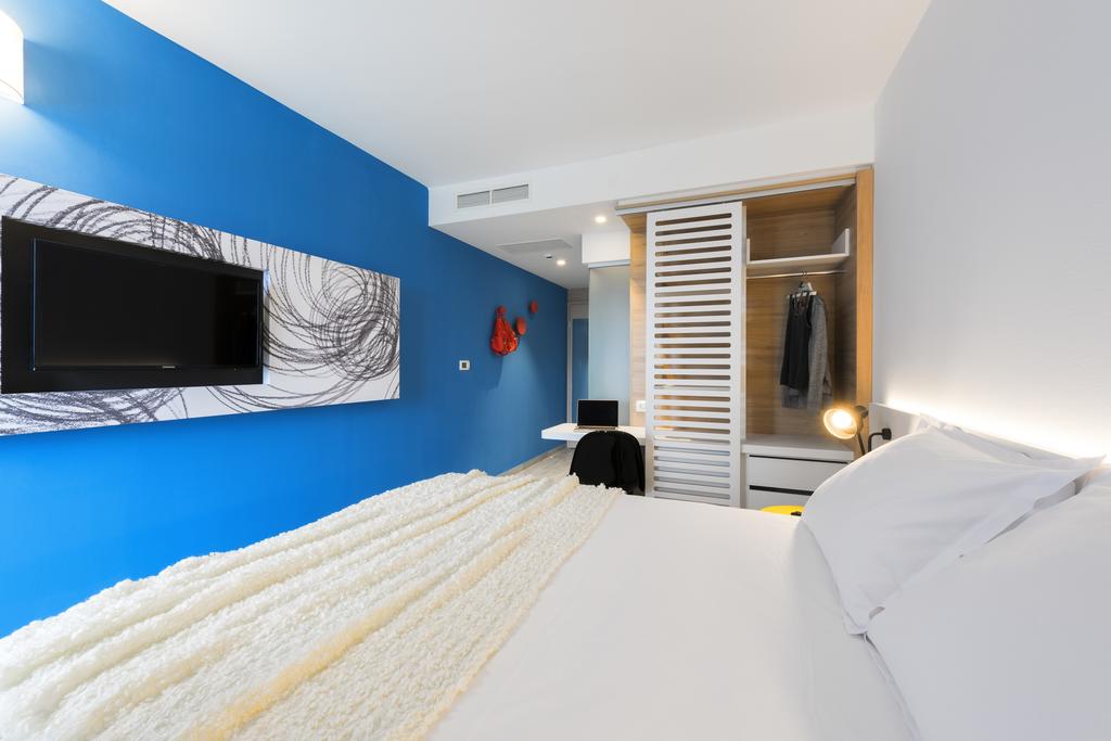 pharos-hvar-bayhill-hotel-71190777