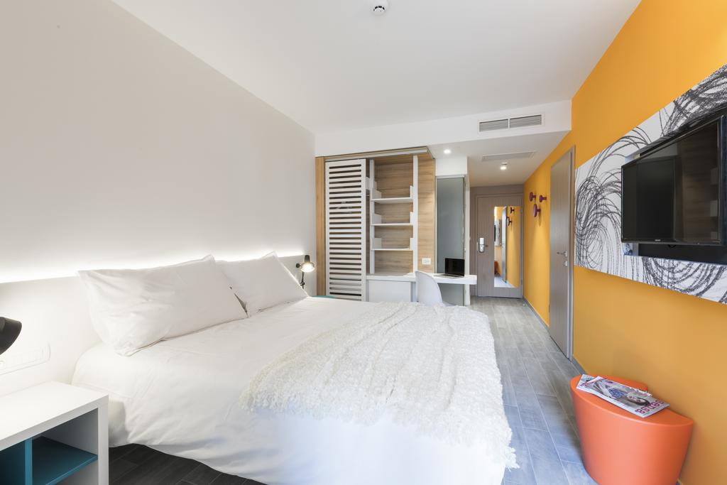 pharos-hvar-bayhill-hotel-71191263