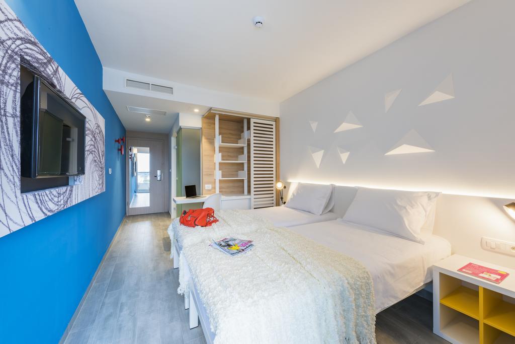 pharos-hvar-bayhill-hotel-71191978