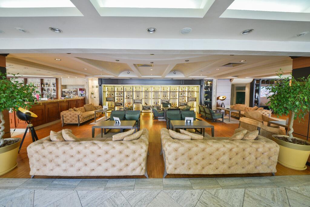 mediteran-hotel-and-resort-253787930