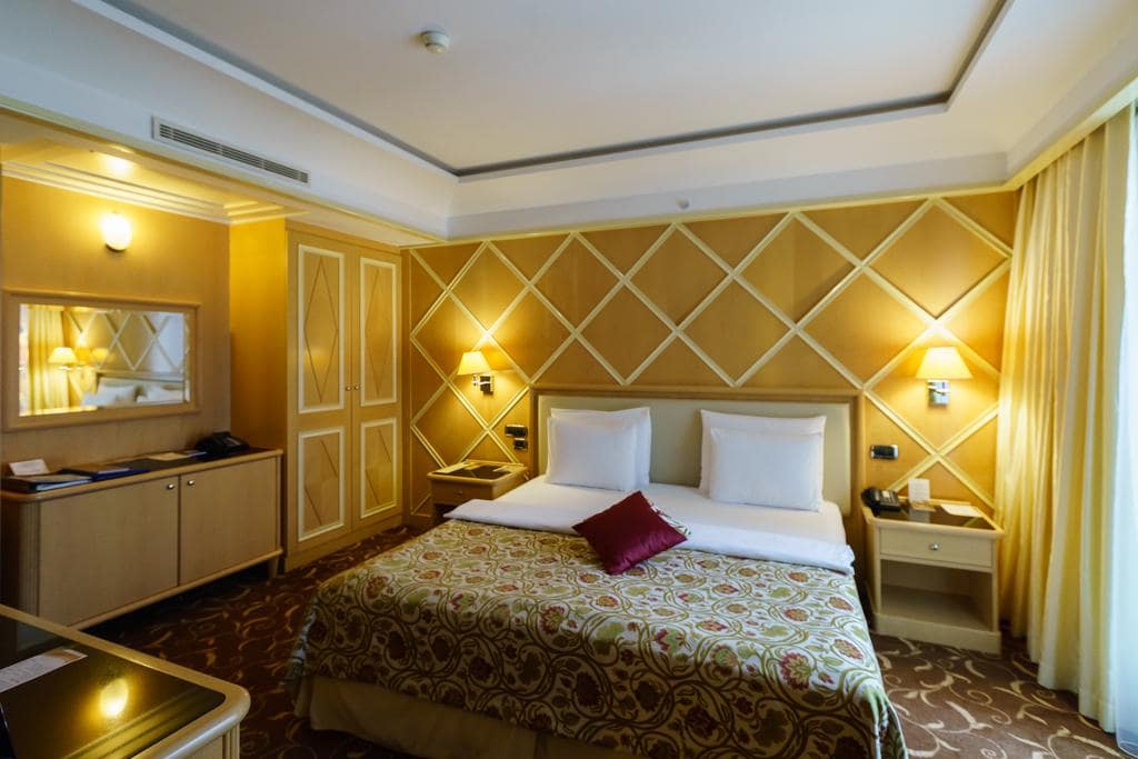 splendid-conference-and-spa-resort-219920798