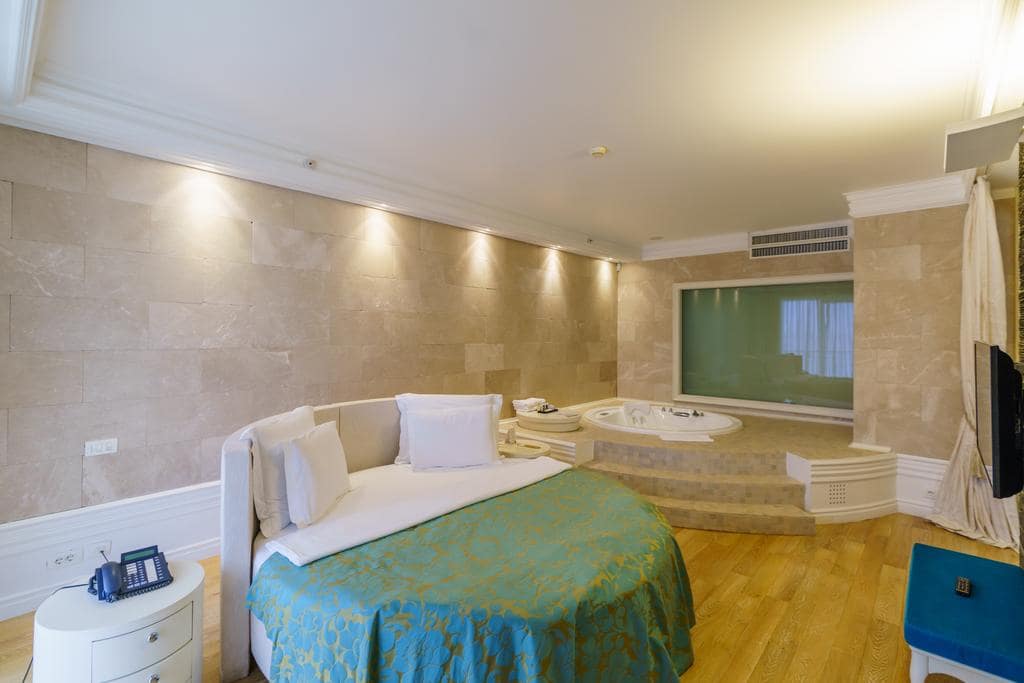 splendid-conference-and-spa-resort-219921538