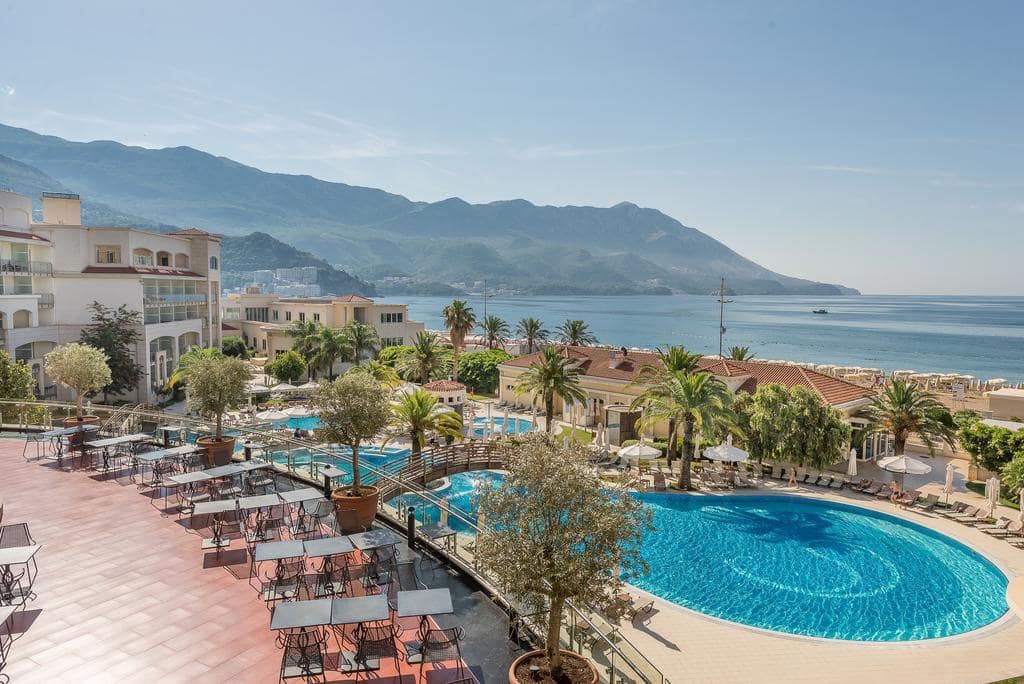 splendid-conference-and-spa-resort-220357782