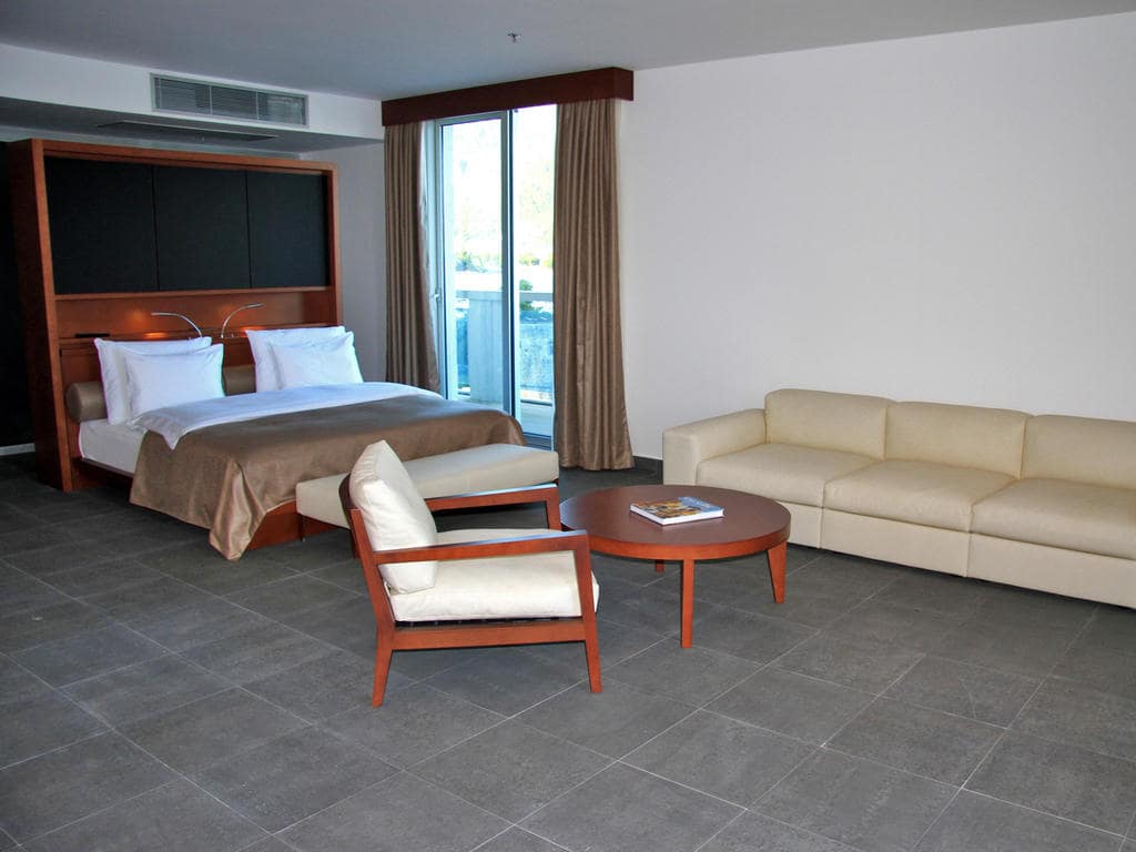 avala-resort-and-villas-18651145