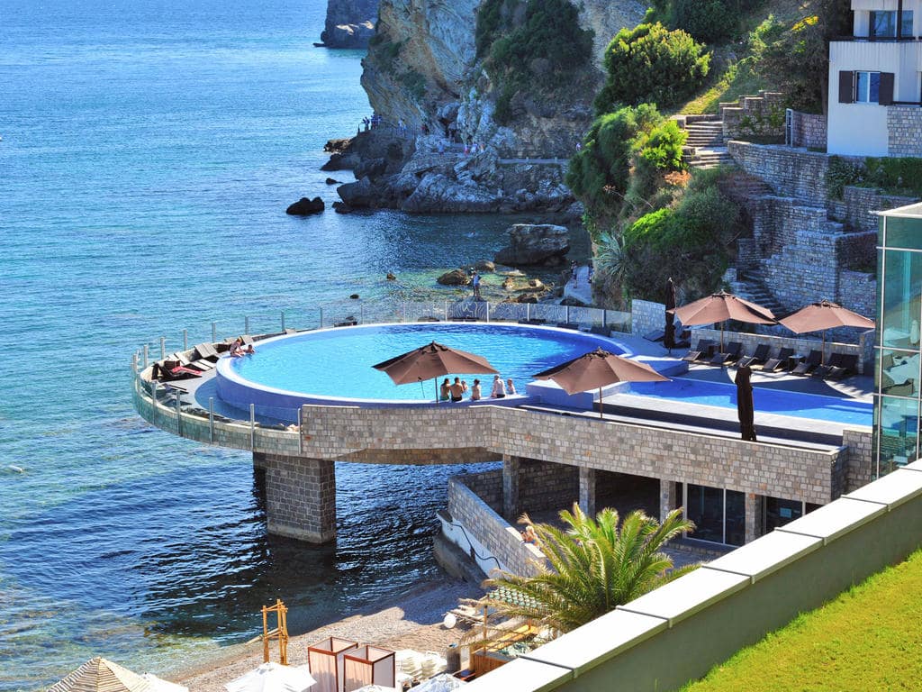 avala-resort-and-villas-19026006