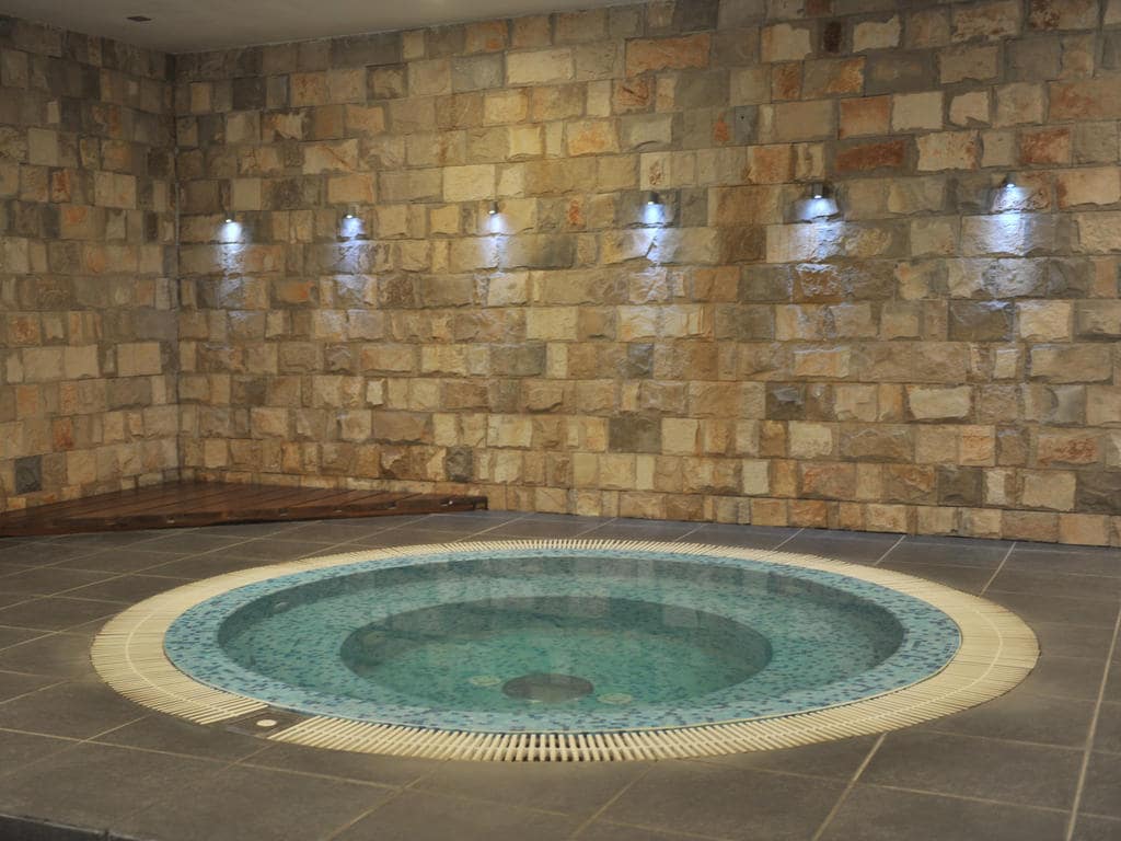 avala-resort-and-villas-19026030