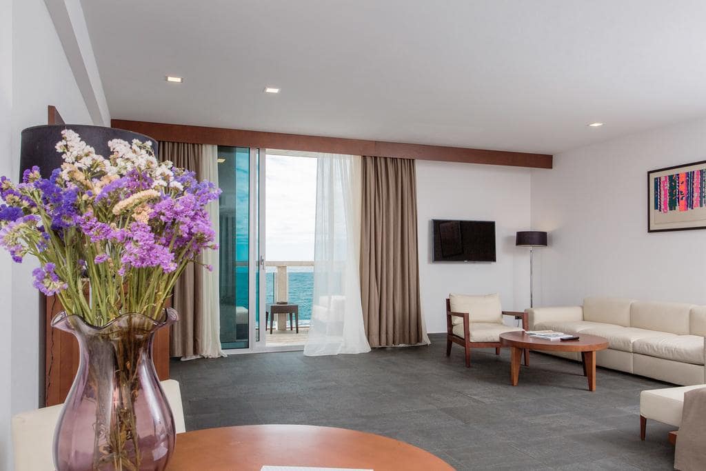 avala-resort-and-villas-214783484