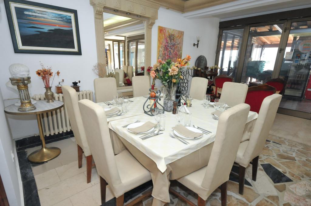 hotel-oaza-93355910