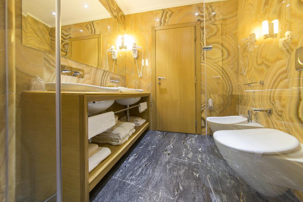 hotel-vardar-286791291