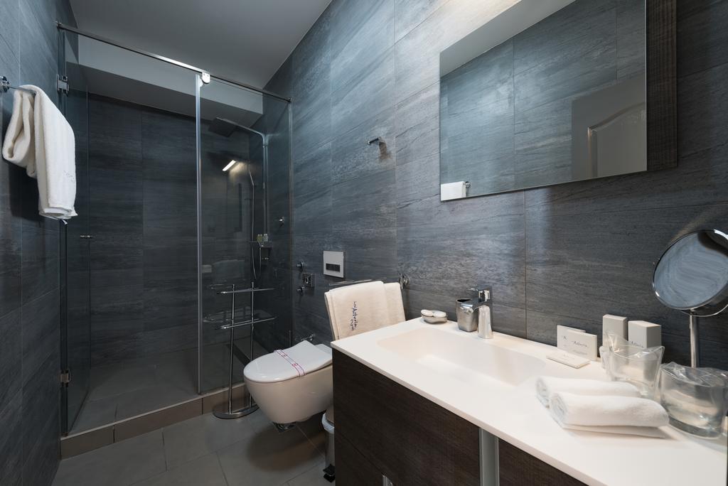 hotel-astoria-130174656