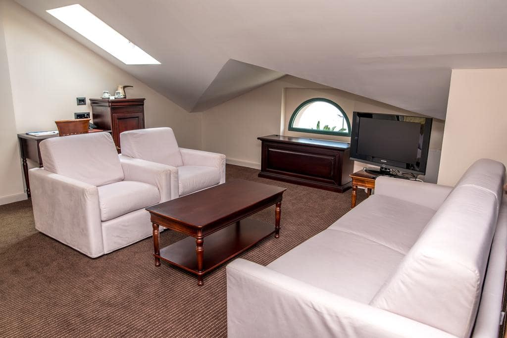 hotel-astoria-154293816