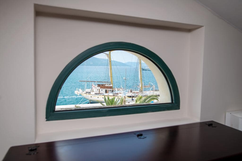 hotel-astoria-154293821