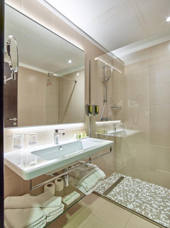 hotel-pine-123307284