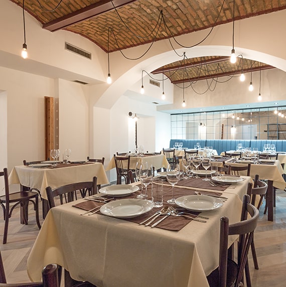 06-restaurant