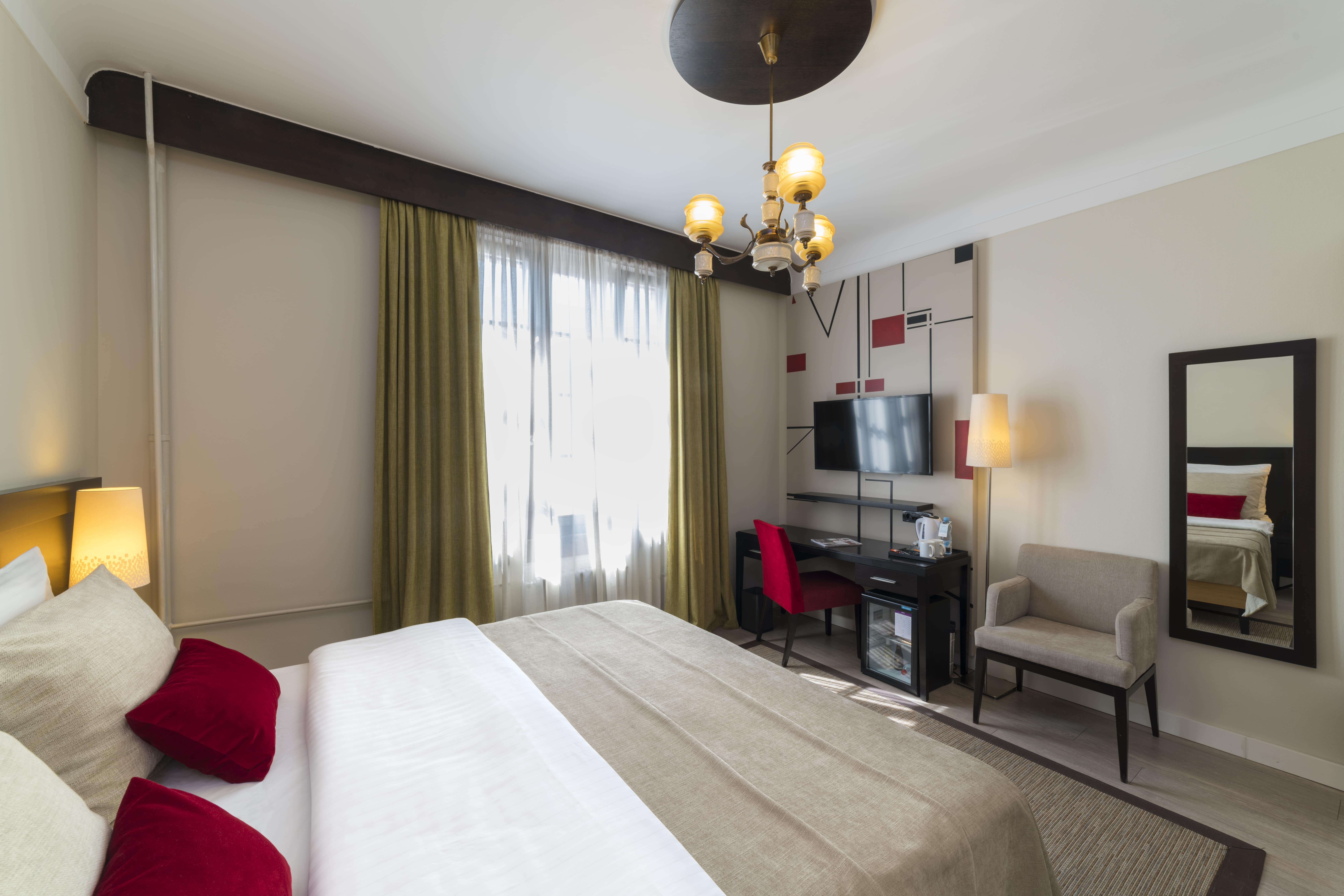 04-room