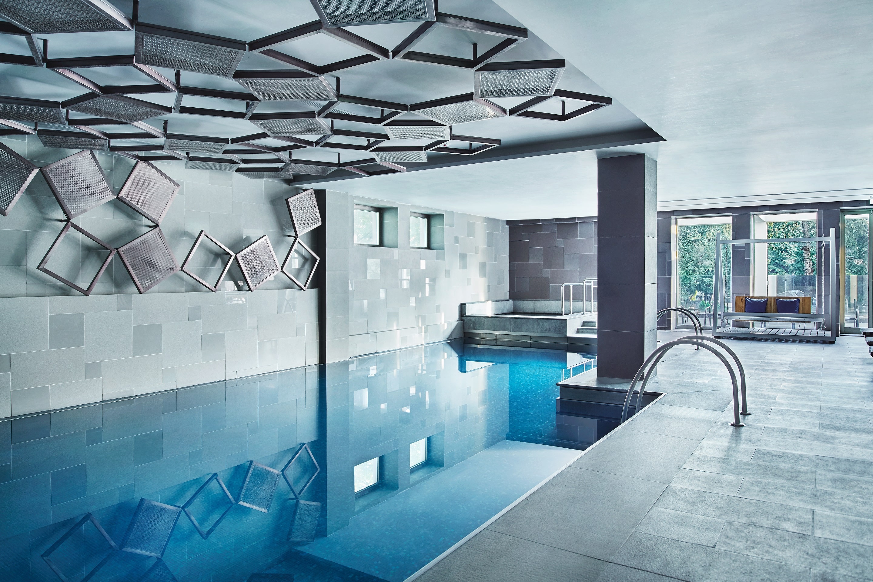 11-metropol_palace_011_swimming_pool_008