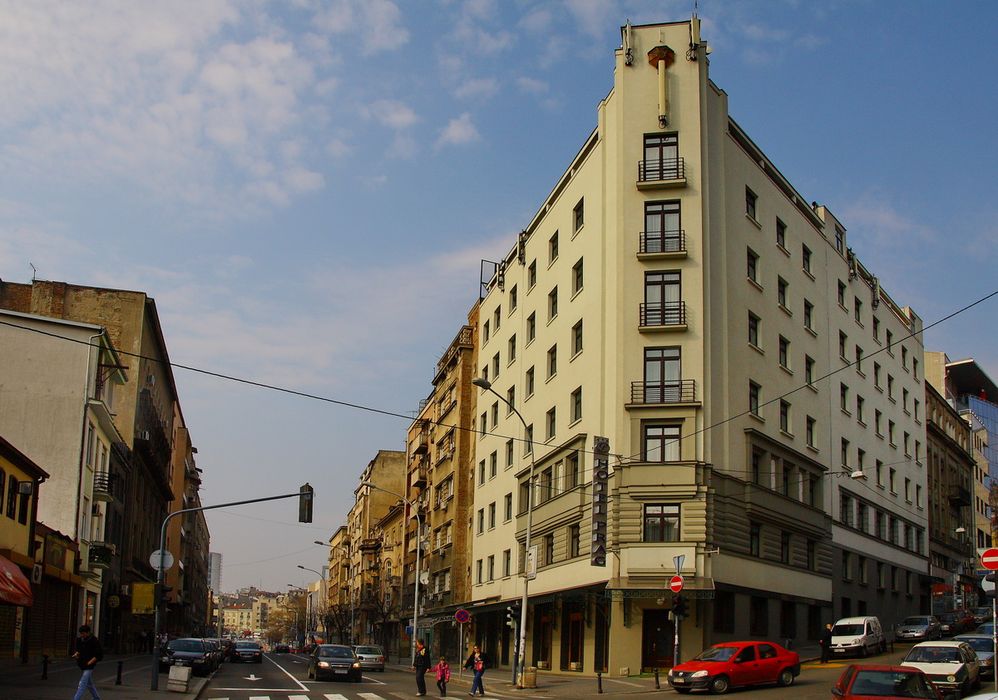 01-building