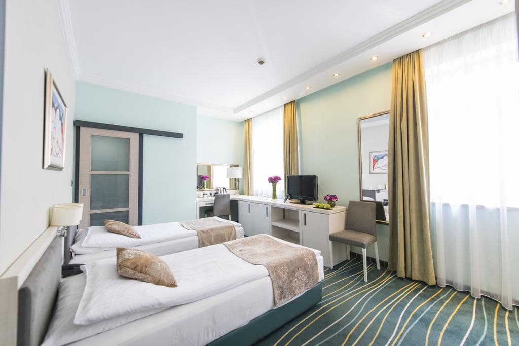 04-room2