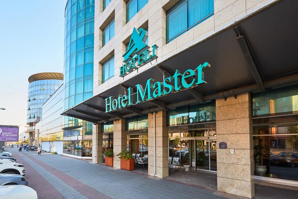 01-master-building