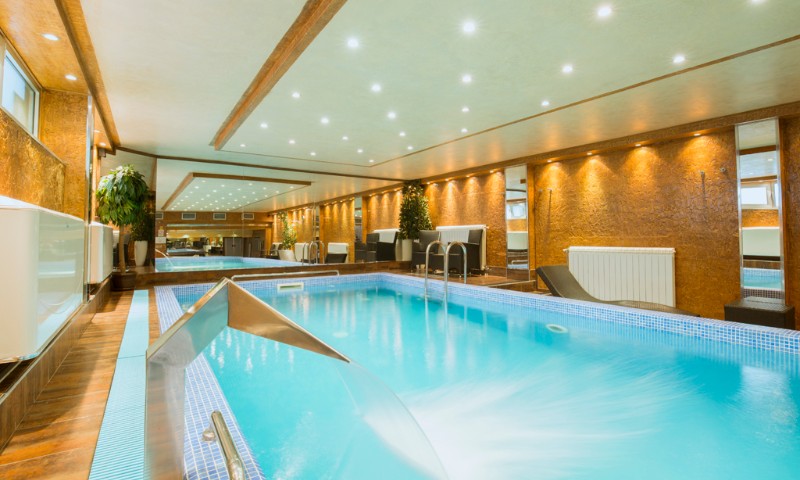 08-prezident-pool2