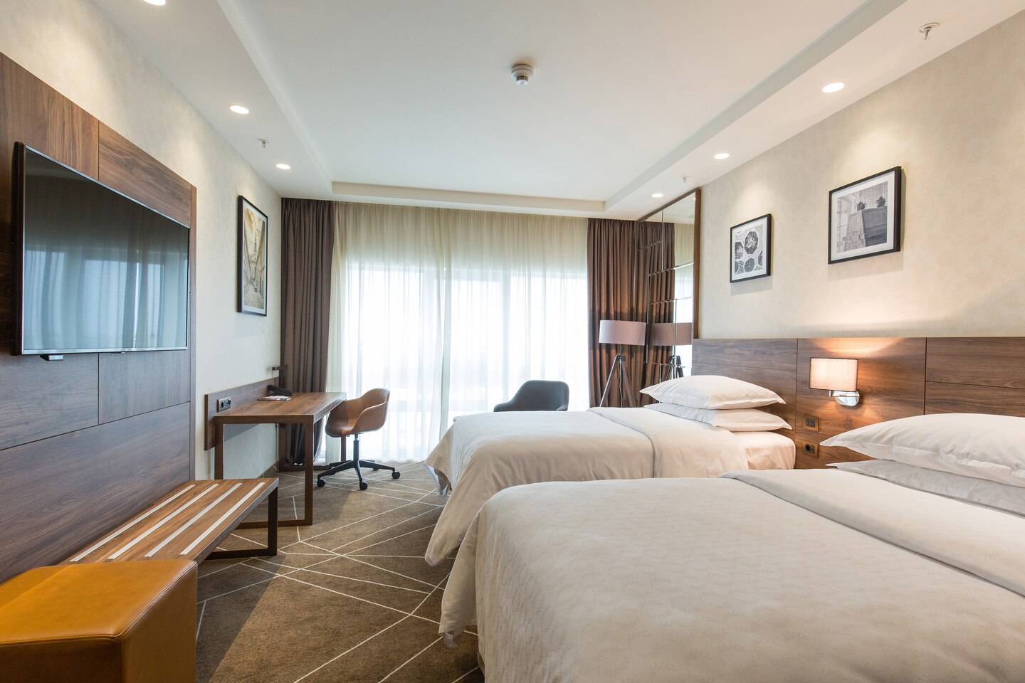 05-sheraton-room2