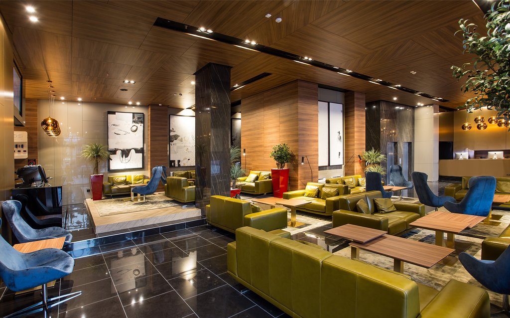 04-ambasador-lobby