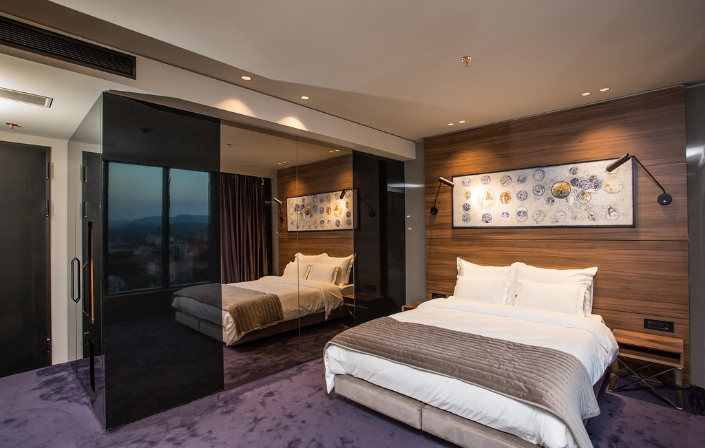 05-ambasador-room