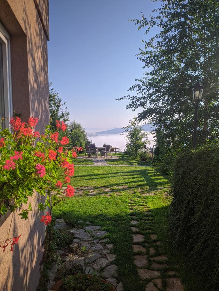 02-zlatar-garden