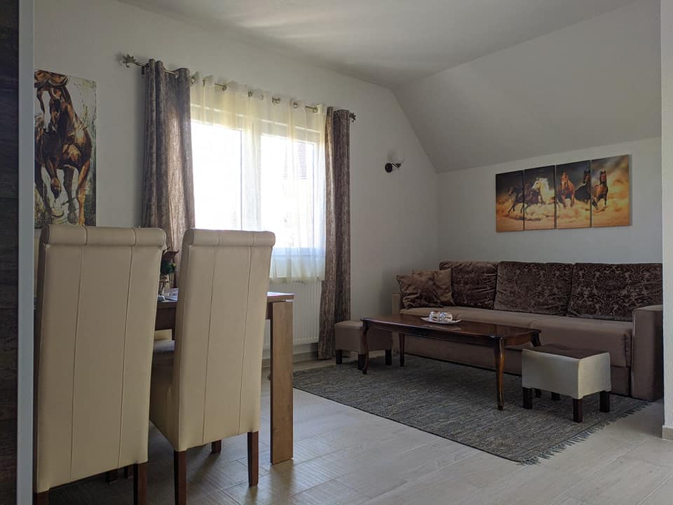 05-zlatar-room