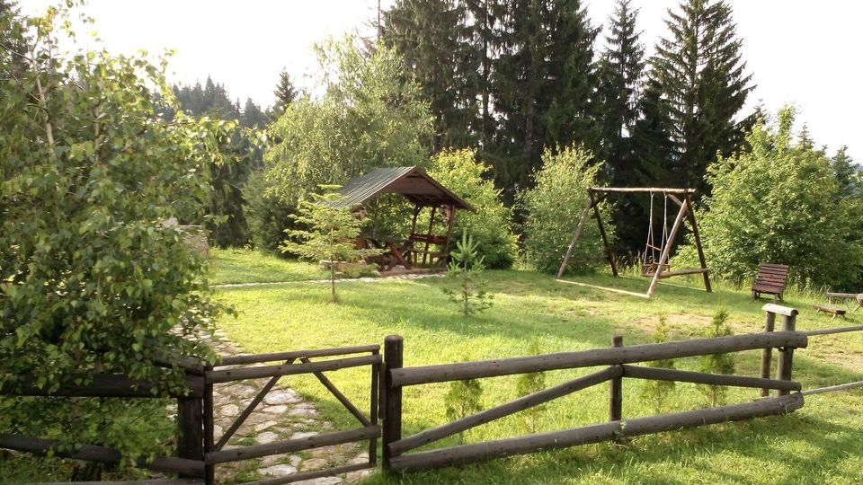 08-zlatar-surrounding