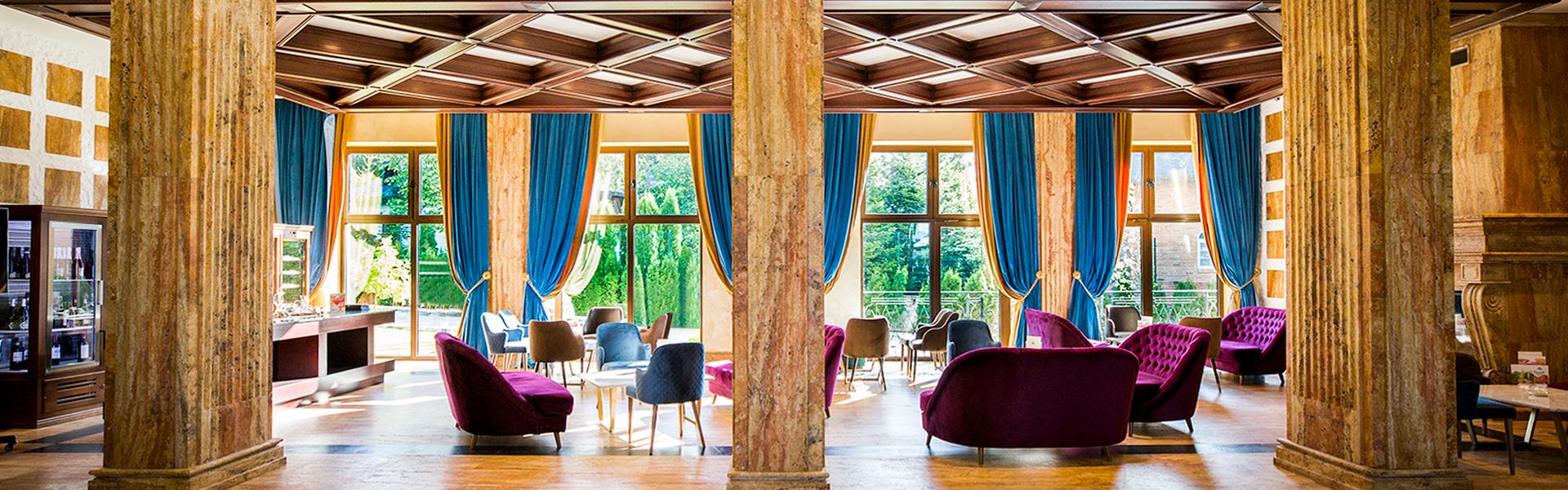 02-tornik-lobby