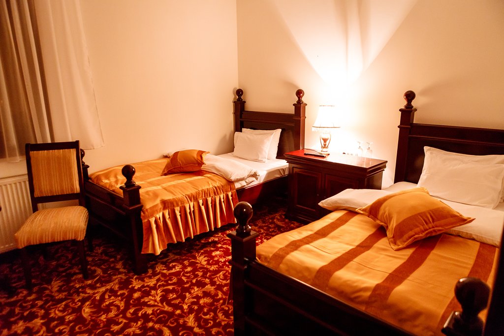 04-zlatnik-room2