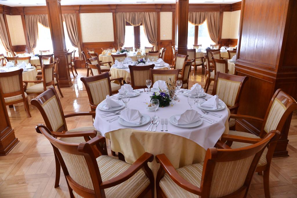 07-zlatnik-restaurant