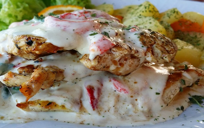 05-babina-reka-chicken