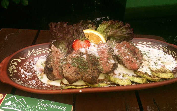 10-babina-reka-biftek-tagliata