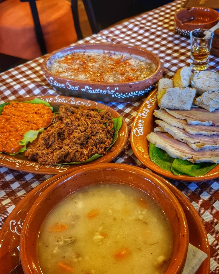 07-stolovo-food